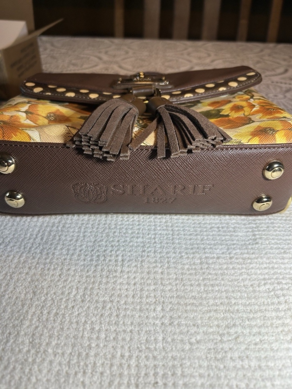 Darling Shariff Handbag - Picture 4 of 11